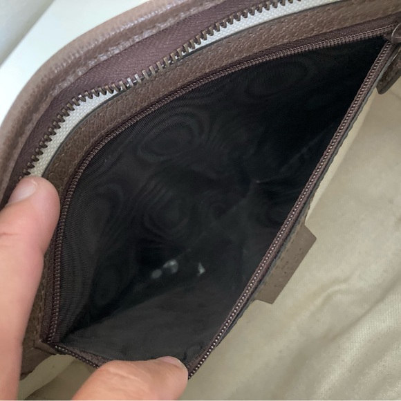 Gucci Ophidia Monogram Clutch - Picture 16 of 16